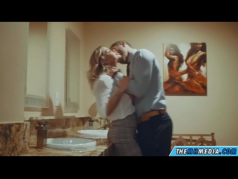 ❤️ Când o blondă cu sânii mari te seduce într-o toaletă publică ❤️❌ at ro.xxxpornolive.ru ️❤